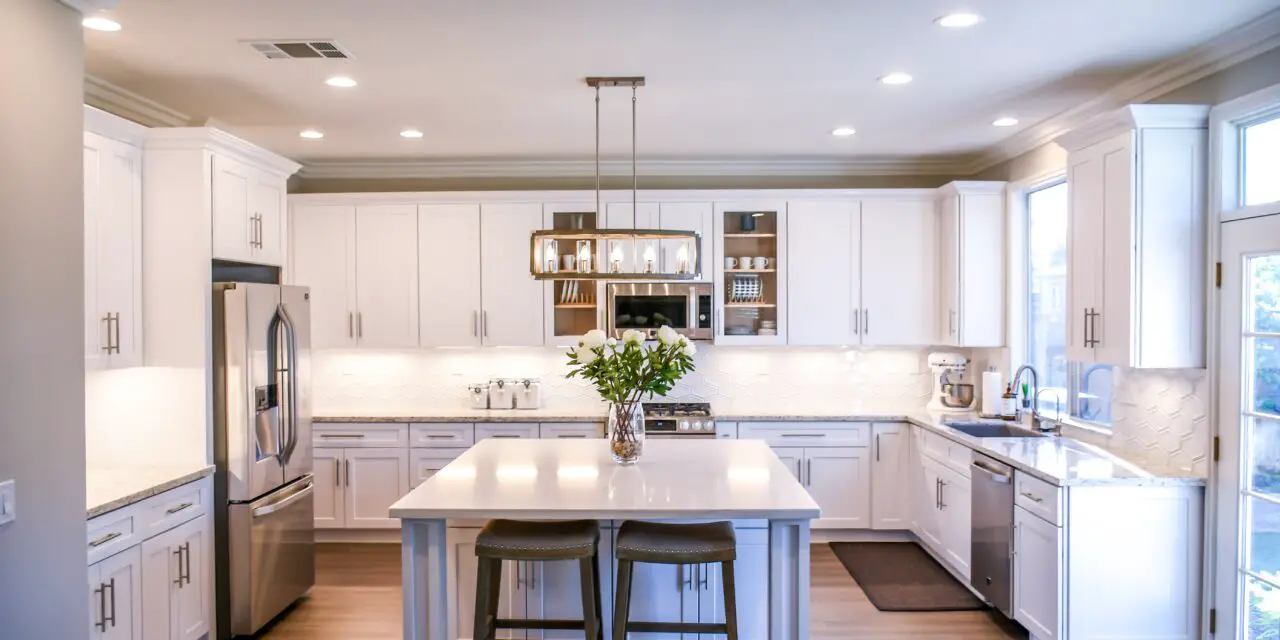 How Much Should a 10×10 Kitchen Remodel Cost?